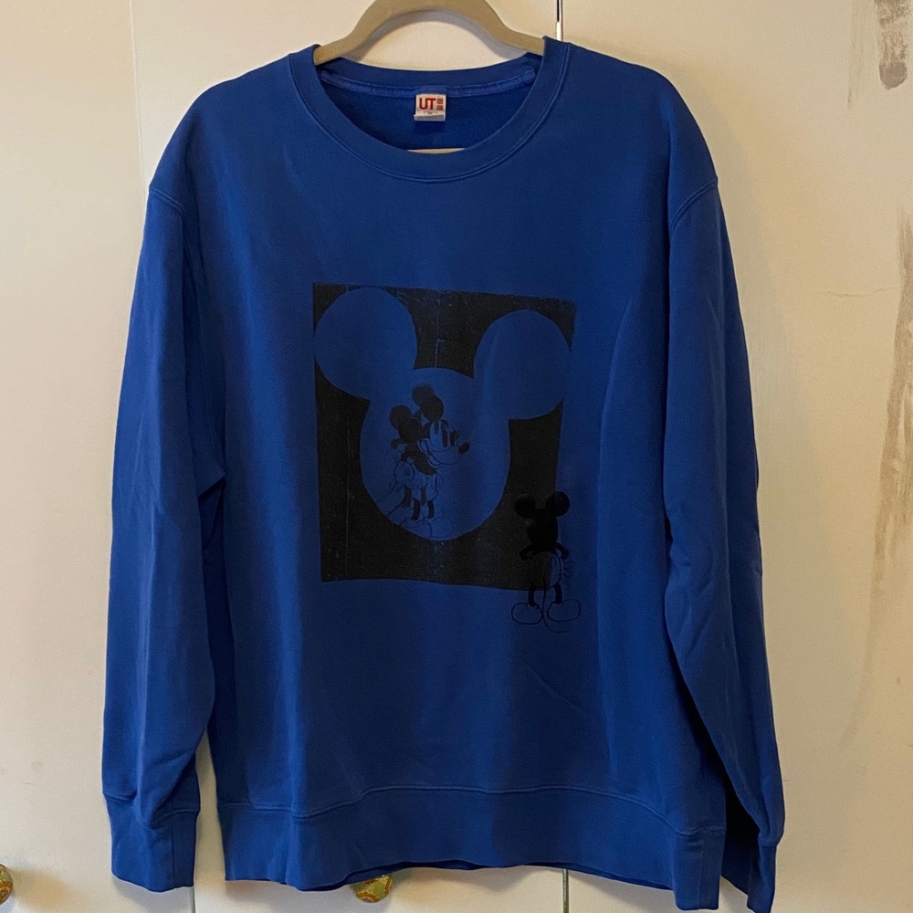 Disney Uniqlo “Vintage” Crewneck Swetshirt